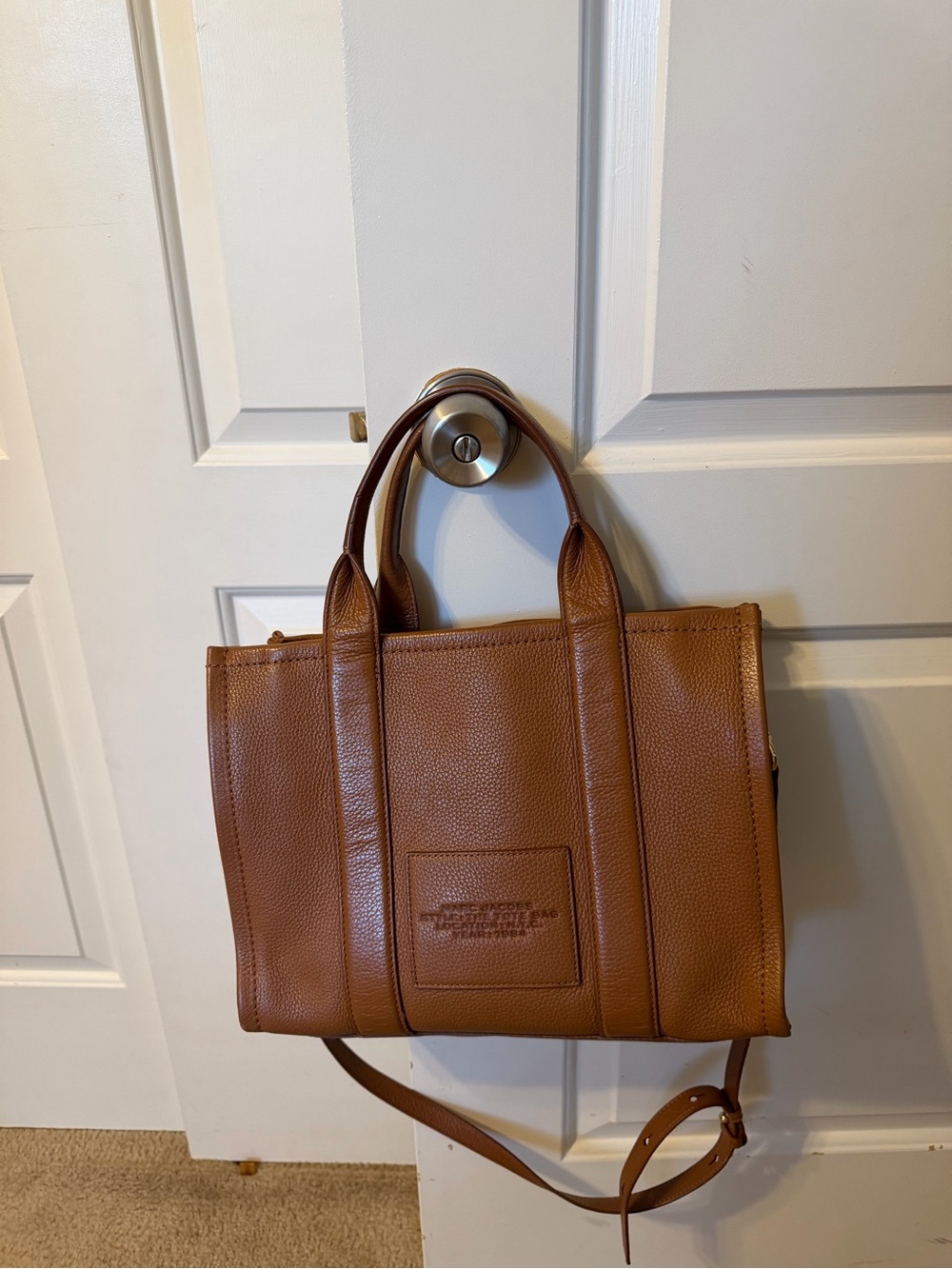 Marc Jacobs "The Tote Bag" Small Cognac Leather Tote and additional strap - Picture 2 of 5